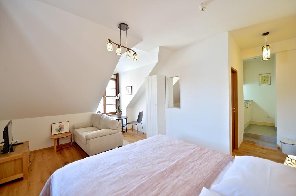 Old Town Boutique Apartments Praag Kamer foto