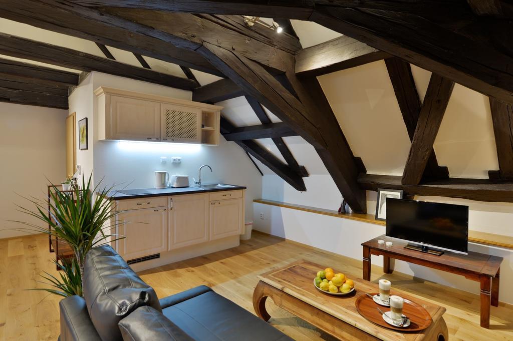 Old Town Boutique Apartments Praag Kamer foto