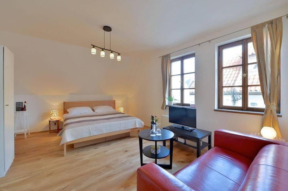 Old Town Boutique Apartments Praag Buitenkant foto